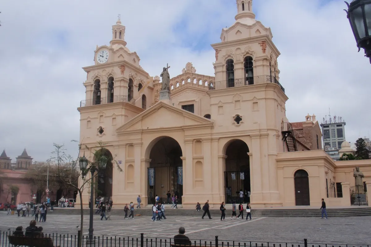 Alquilar en Córdoba o Rosario si venís de España: cómo elegir zona y vivienda